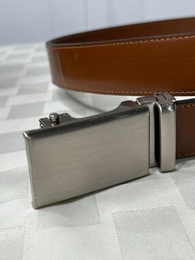 Flag Ltd. Tan Leather Ratchet Belt with Brushed Silver Buckle
